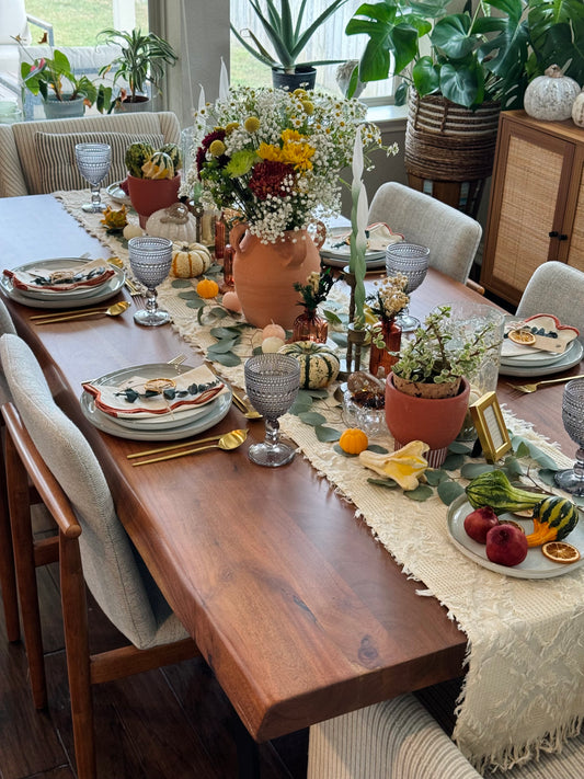 Rustic Thanksgiving Tablescape