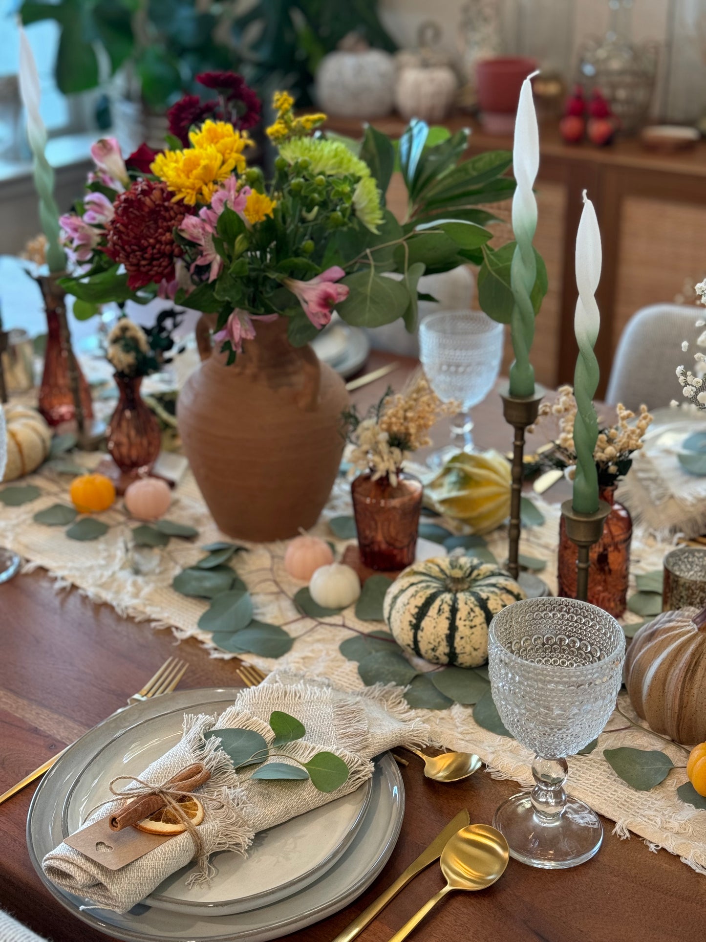 Earthen Glow Tablescape